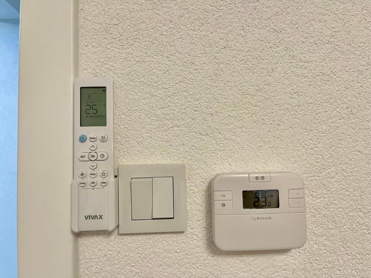Anet Apartman Visoko Exteriör bild