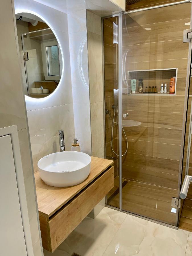 Anet Apartman Visoko Exteriör bild