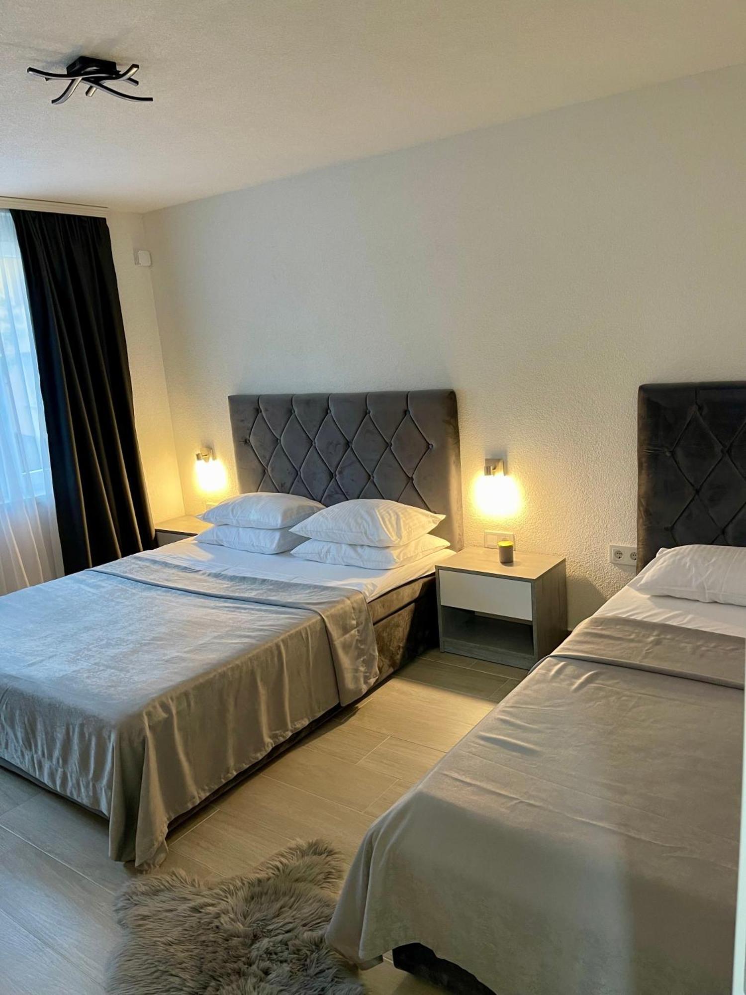 Anet Apartman Visoko Exteriör bild